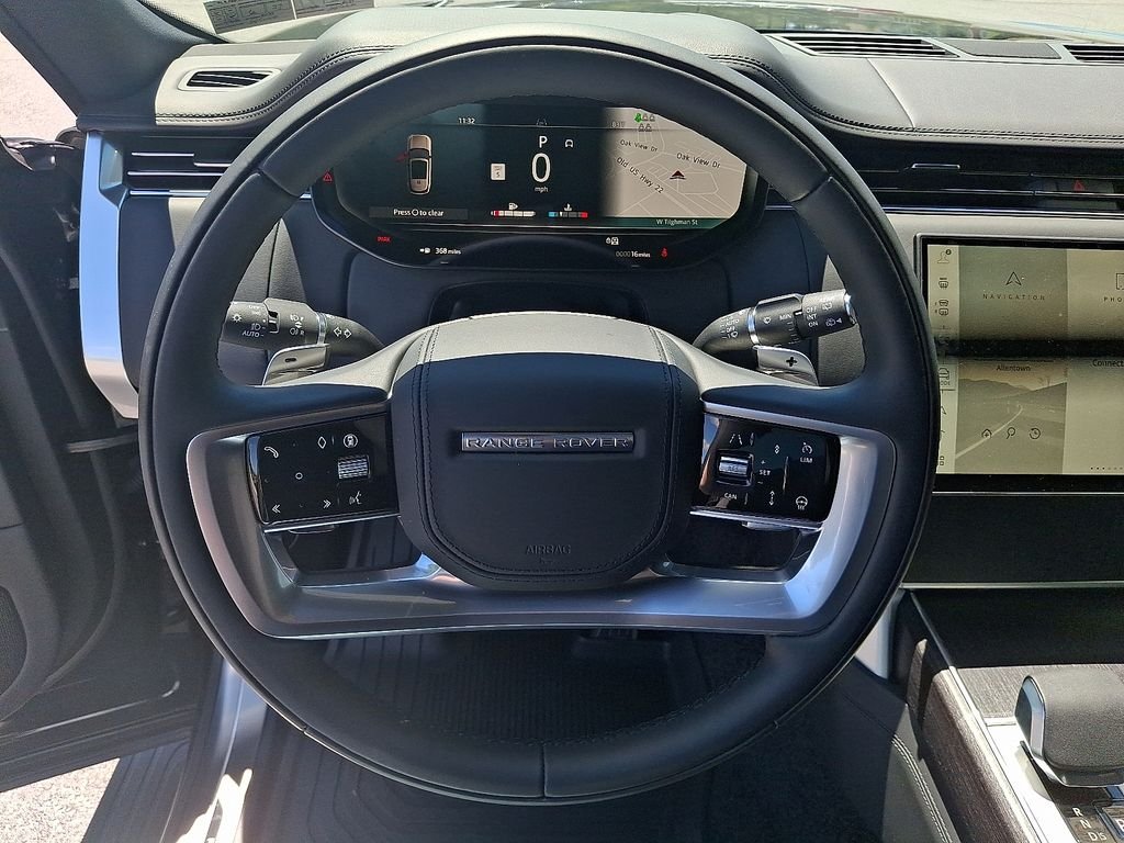 New 2026 Santorini Black Land Rover SE image 11