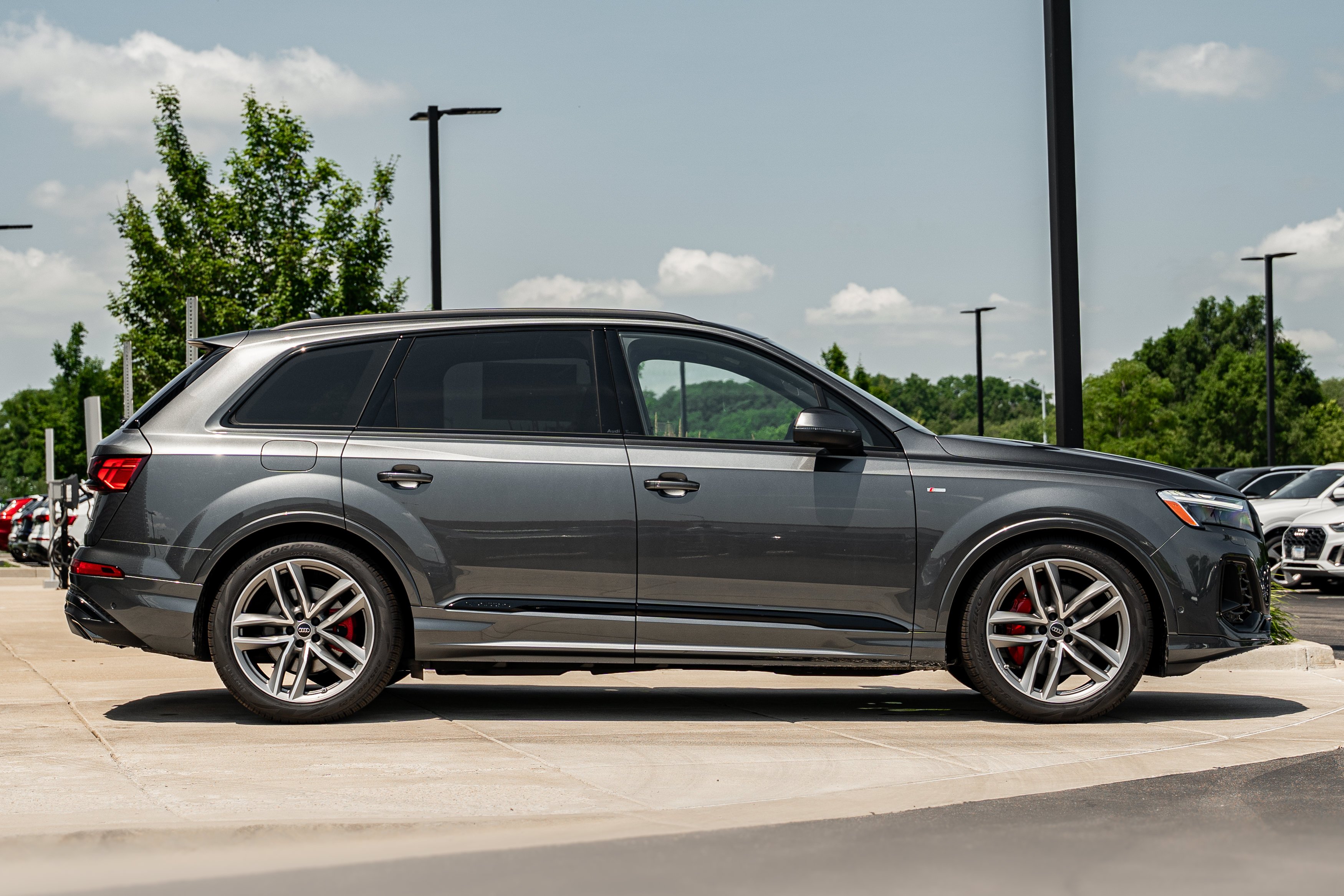 New 2026 Daytona Gray Audi S line Prestige image 3