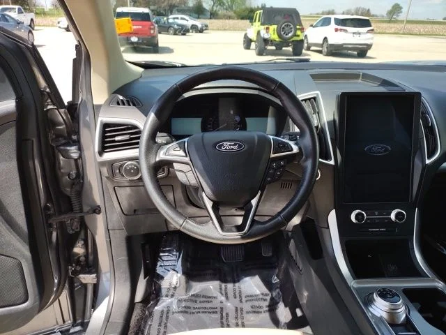 Used 2024 Gray Metallic Ford SEL image 13