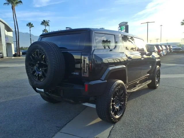 Used 2026 Void Black GMC 2X image 4