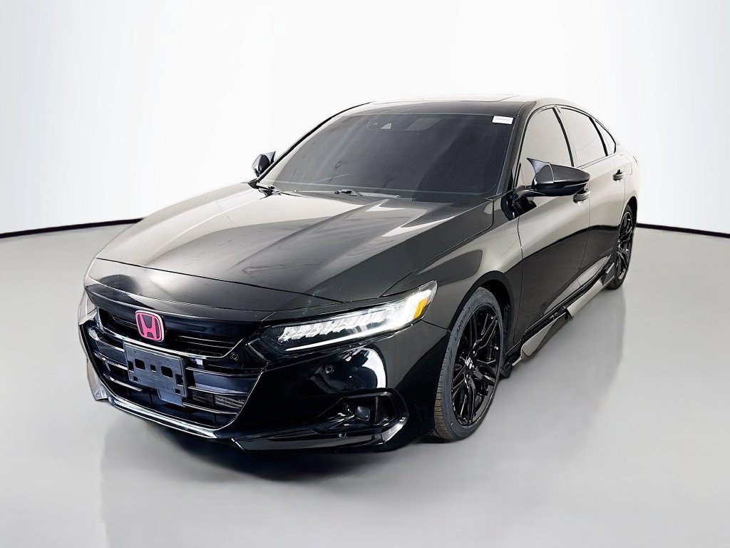 Used 2021 Crystal Black Pearl Honda Touring image 3