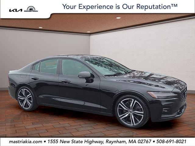 2019 Volvo S60 R-Design