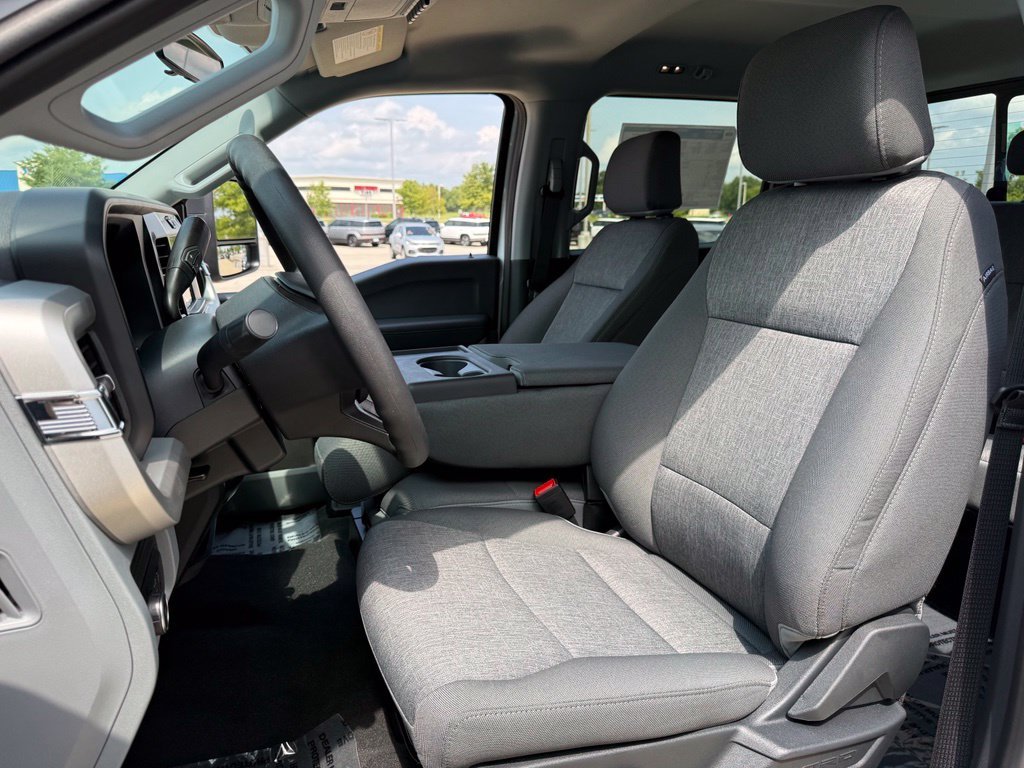 New 2026 Oxford White Ford F-350® XL image 44