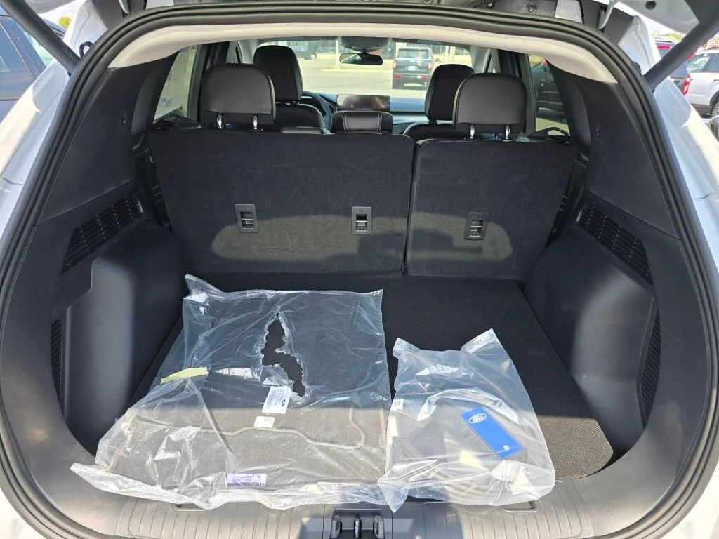2025 Ford Escape Plug-in hybrid PHEV - Photo 11