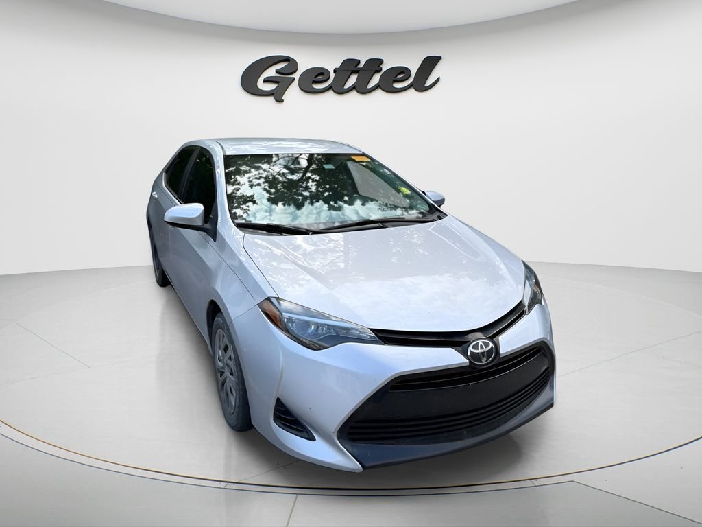 Used 2019 Toyota Corolla LE with VIN 2T1BURHE3KC177202 for sale in Gainesville, FL