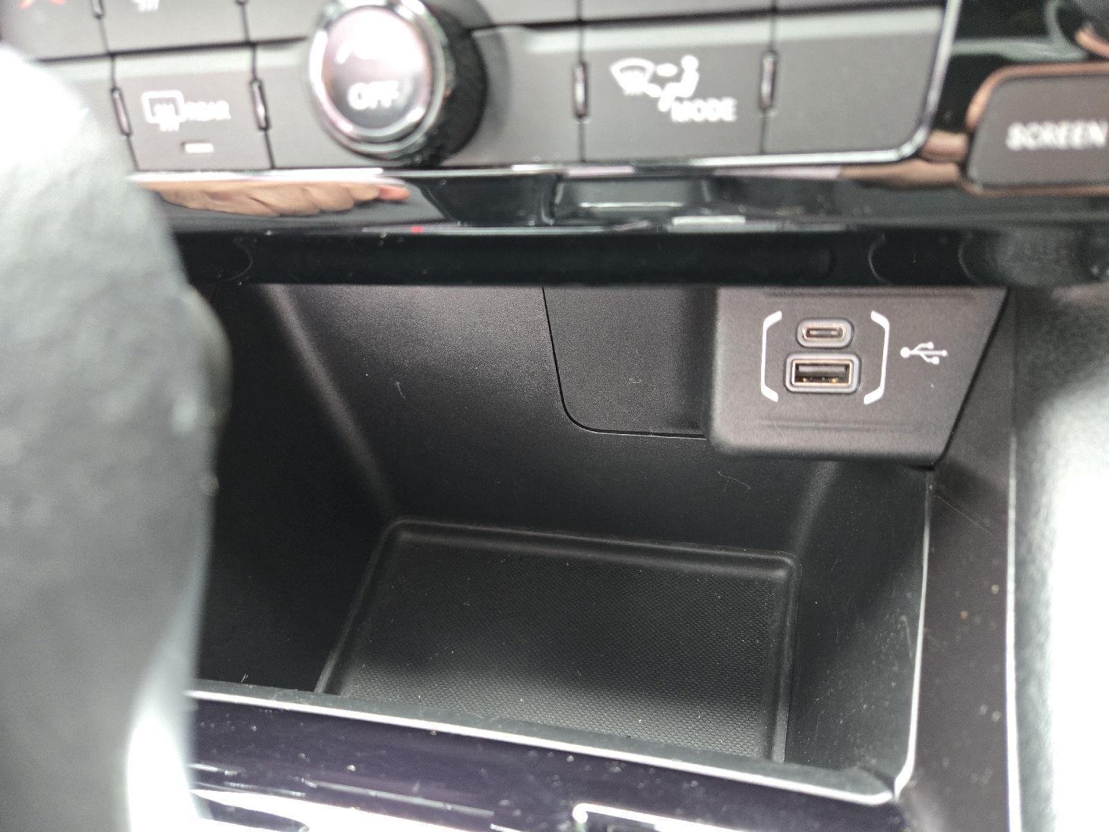 Used 2025 Silver Zynith Metallic Clearcoat Jeep Sport image 39