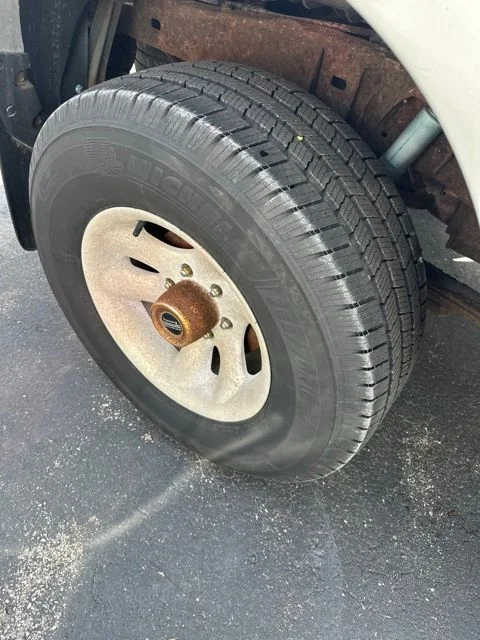 Used 2007  Toyota Base image 27