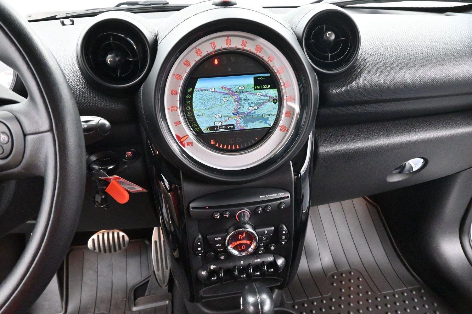 Used 2014 Crystal Silver Metallic MINI S image 19