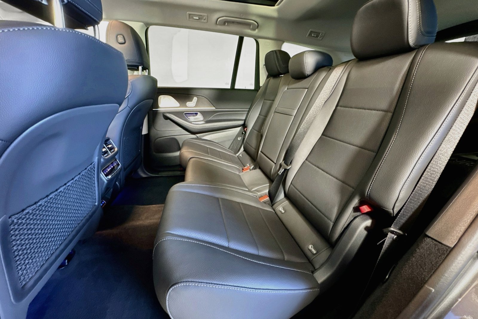 New 2026 Selenite Grey Metallic Mercedes-Benz GLS 450 image 22