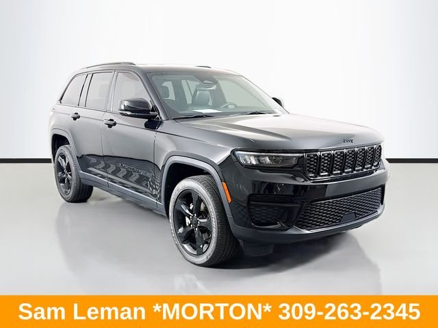 Used 2023 Black Jeep Altitude X image 1