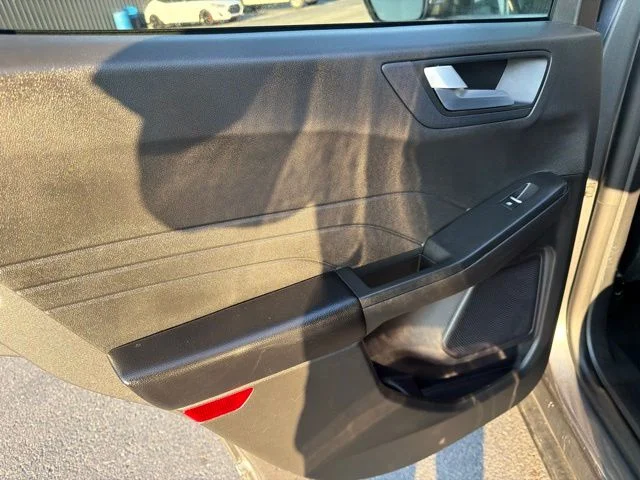 Used 2024 Gray Ford ST-Line image 32