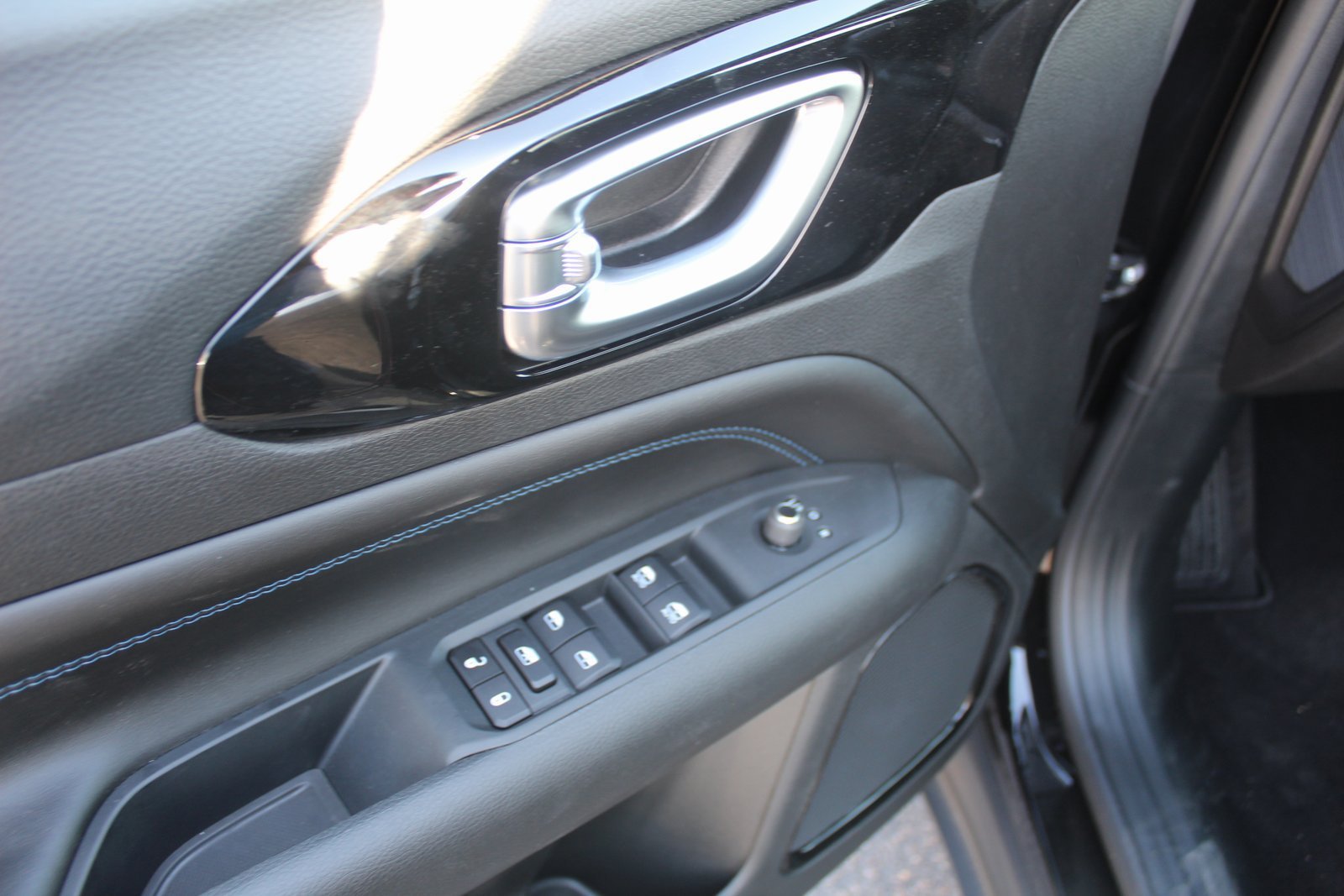2026 Jeep Compass Limited Altitude - Photo 13