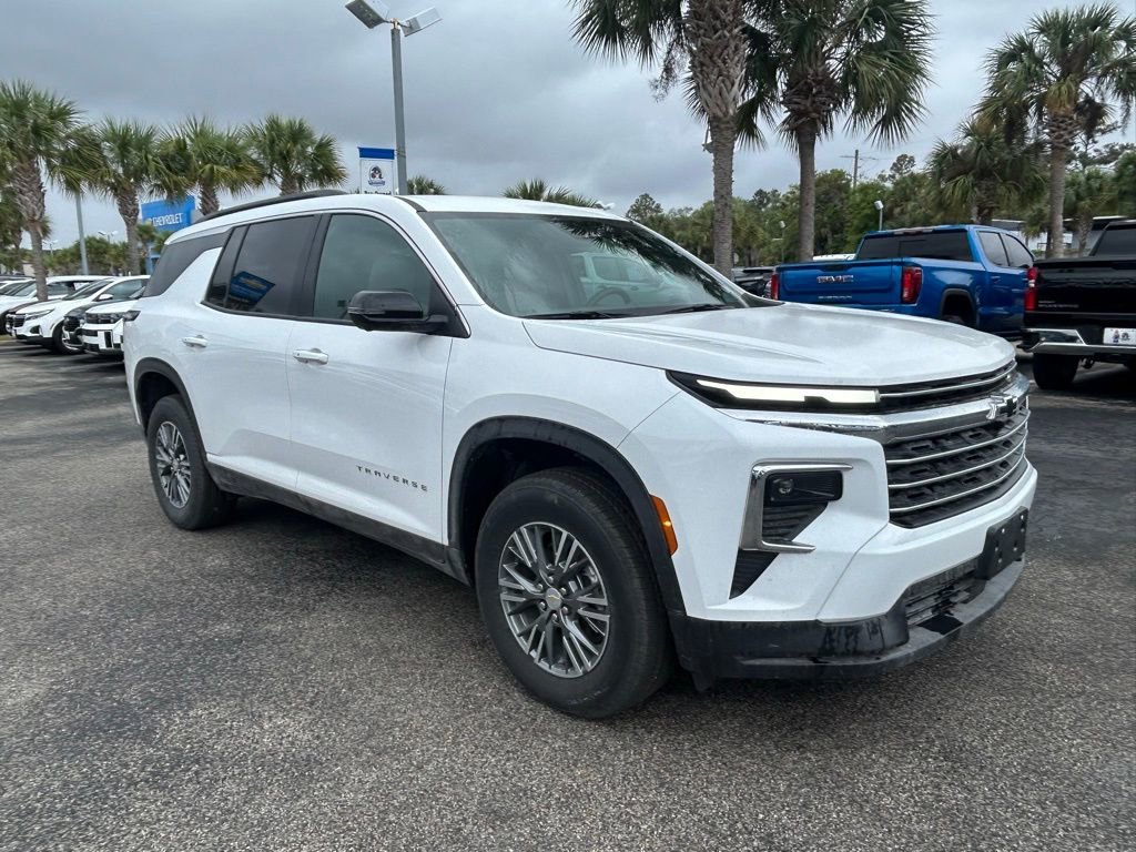 2025 Chevrolet Traverse LT - Photo 9