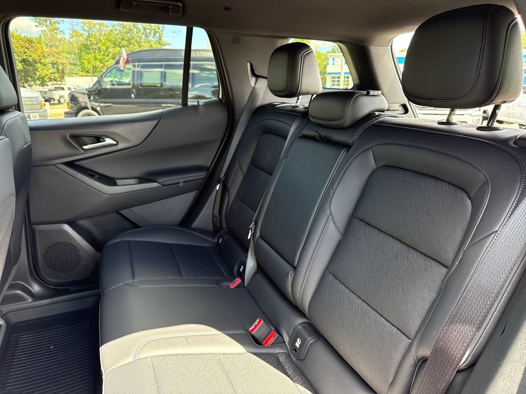 2027 Chevrolet Equinox LT - Photo 19