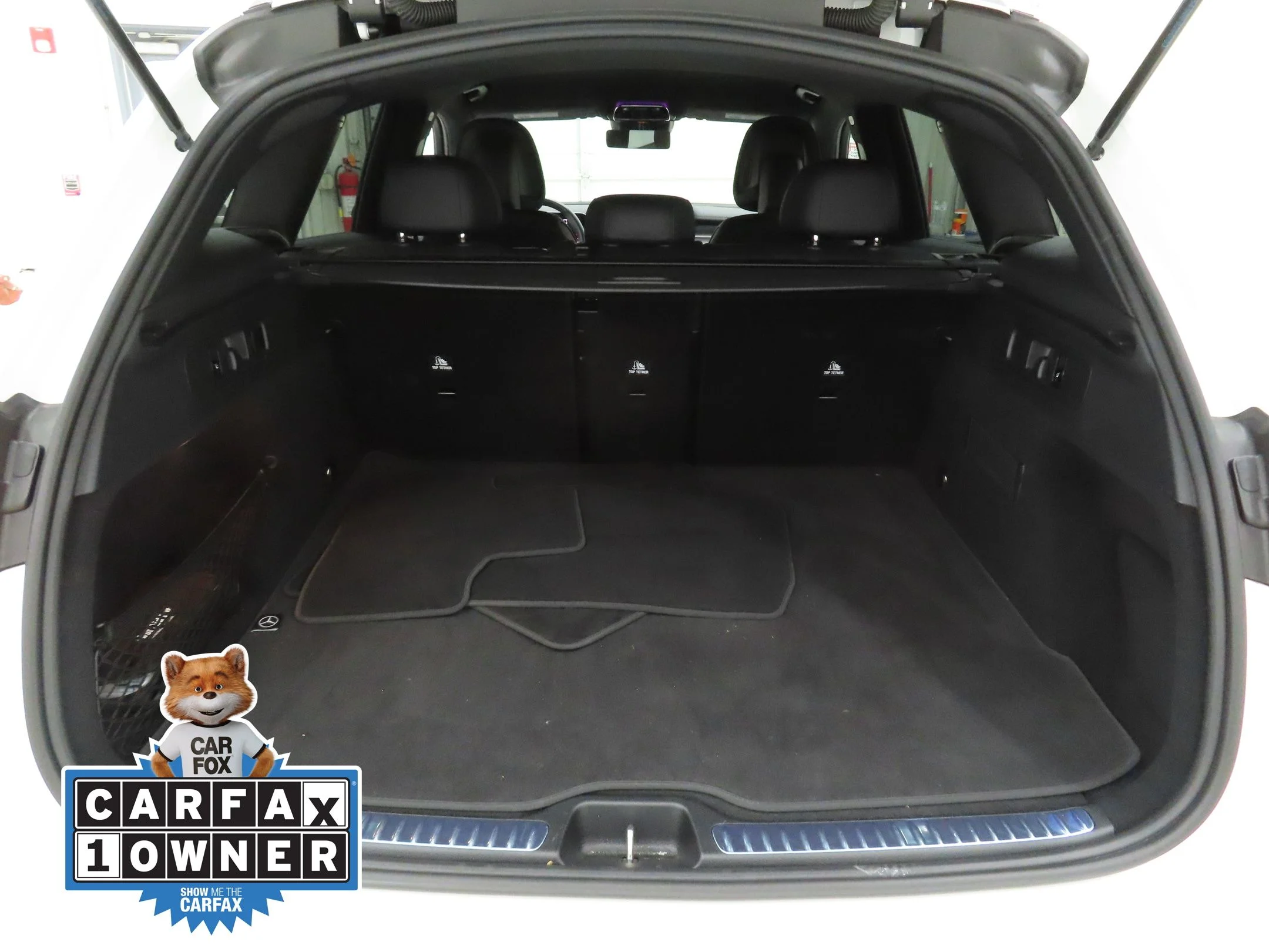 Used 2025  Mercedes-Benz GLC 300 image 22