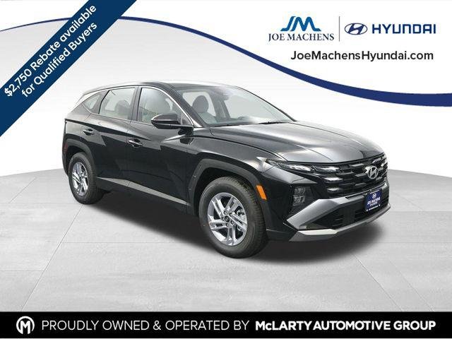 New 2026 Black Hyundai SE FWD image 2