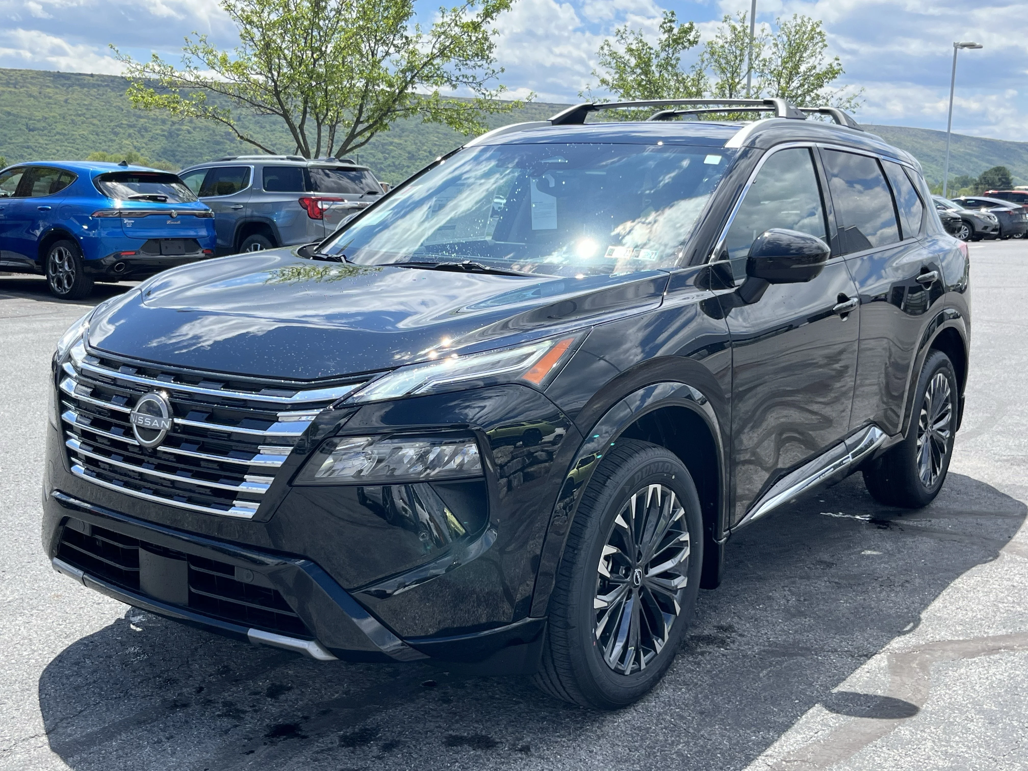 New 2026 Super Black Nissan Platinum image 11