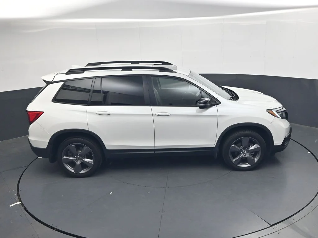 Used 2020 Platinum White Pearl Honda Touring image 40