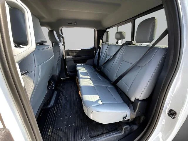 New 2026 Oxford White Ford F-450® XL image 70