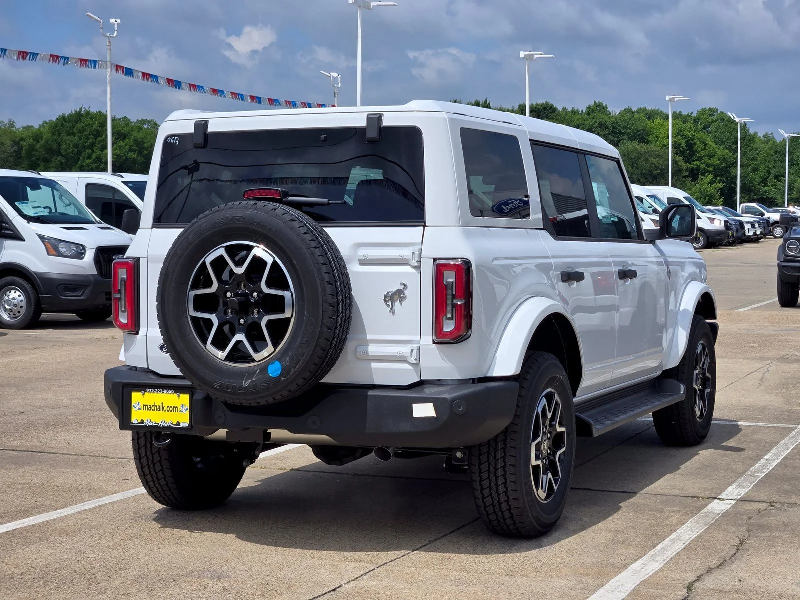 New 2026 Oxford White Ford Outer Banks® image 4