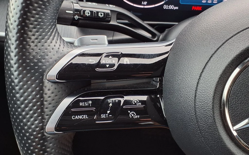 Used 2025 White Mercedes-Benz GLC 300 image 23