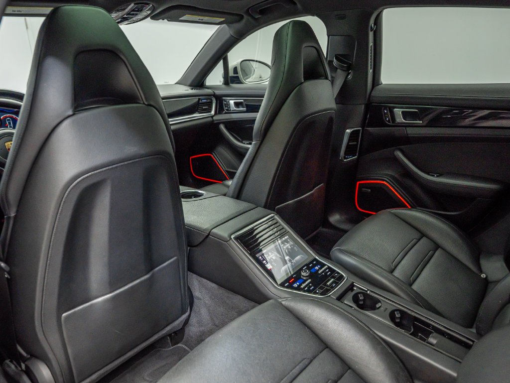Used 2018 Chalk Porsche 4S image 47