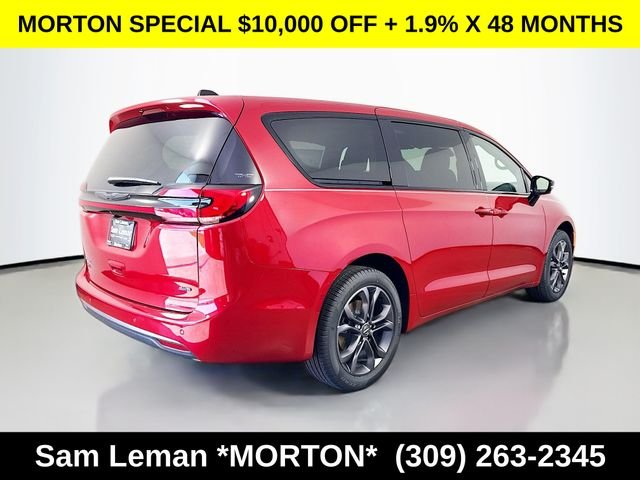 New 2026 Red Hot Pearl-Coat Exterior Paint Chrysler Select image 7