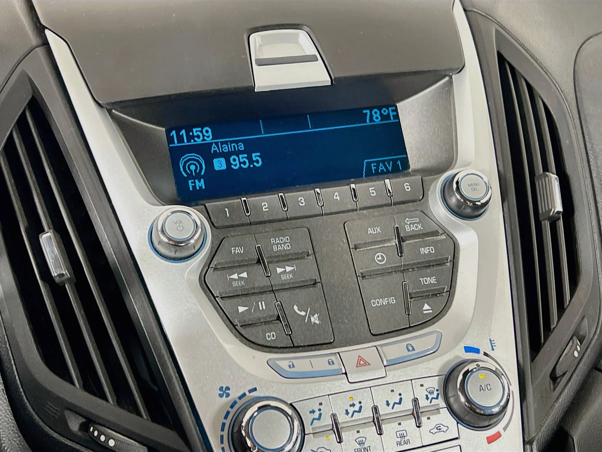 Used 2013 Silver Ice Metallic Chevrolet LS image 16