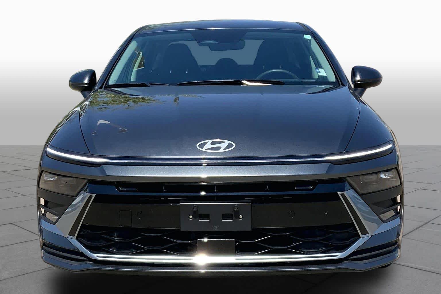 Used 2026 Portofino Gray Hyundai Blue image 3