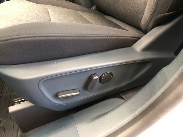New 2026 Oxford White Ford XLT image 11