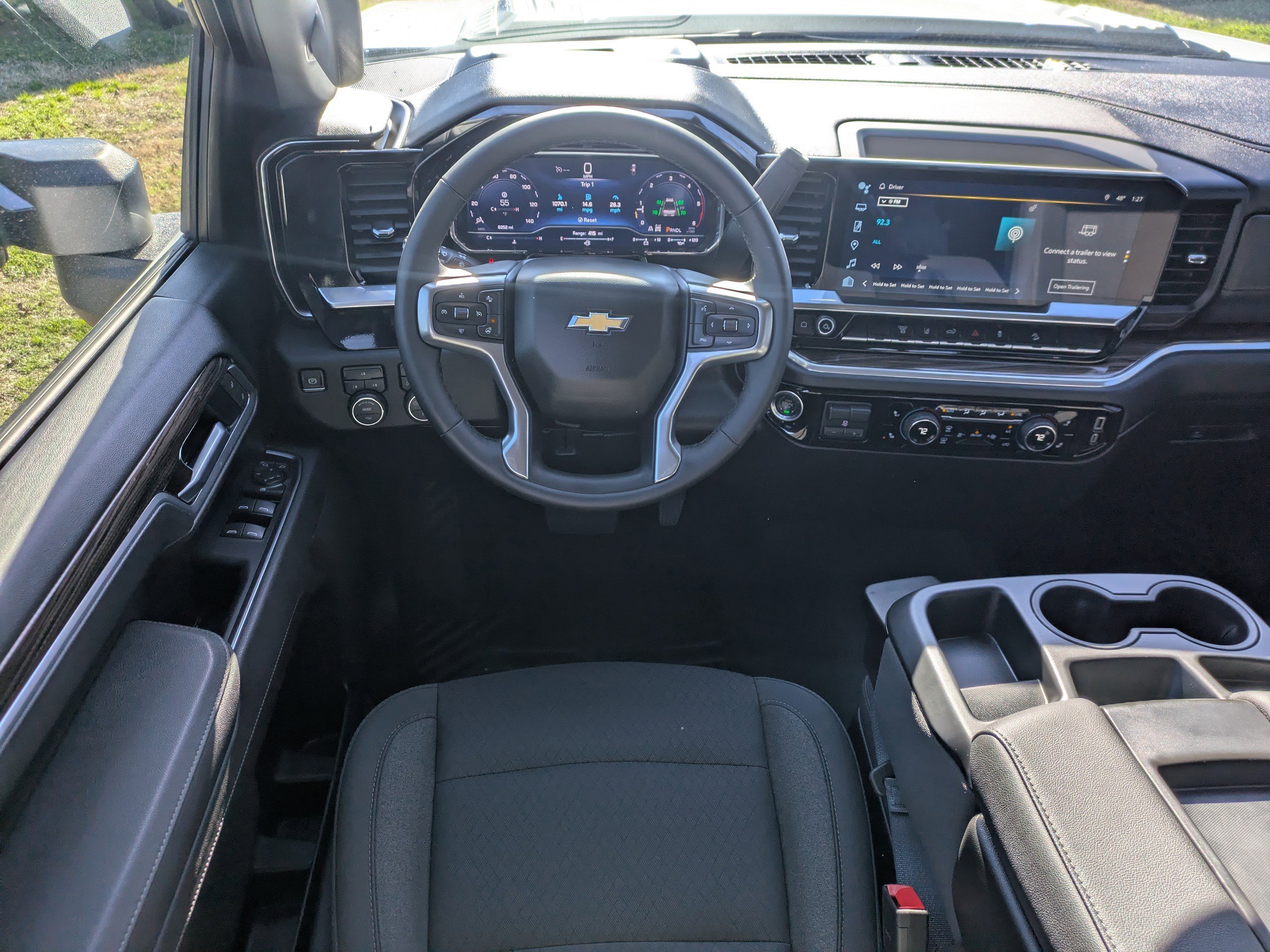 Used 2025 Summit White Chevrolet LT image 16