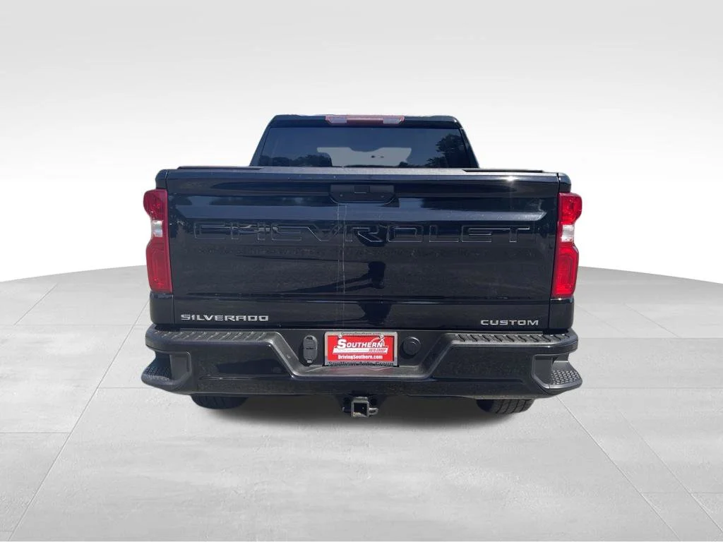 Used 2020 Black Chevrolet Custom image 4