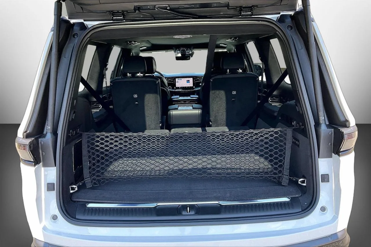 New 2026 Bright White Clearcoat Jeep Summit Reserve image 27