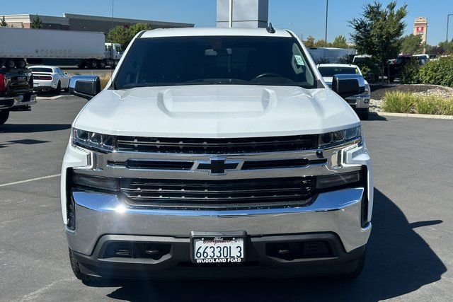 Used 2022 White Chevrolet LT image 4