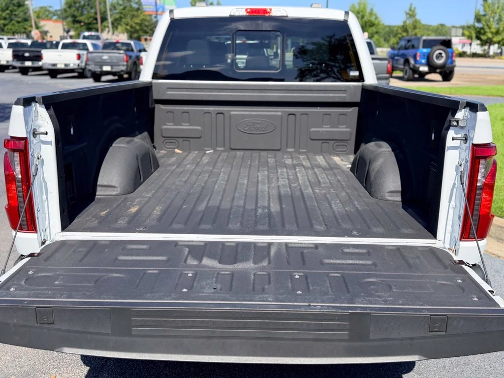Used 2024 White Ford XLT image 11