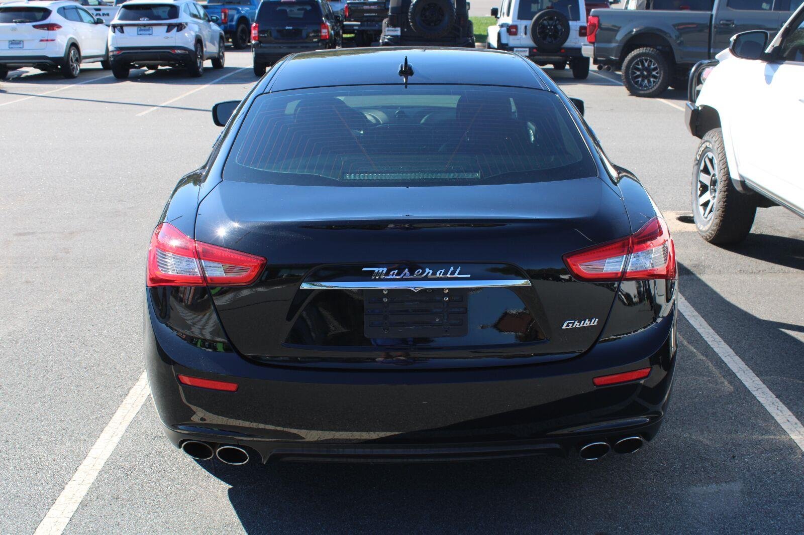 Used 2015 Nero Ribelle Mica Maserati 4dr Sdn image 5