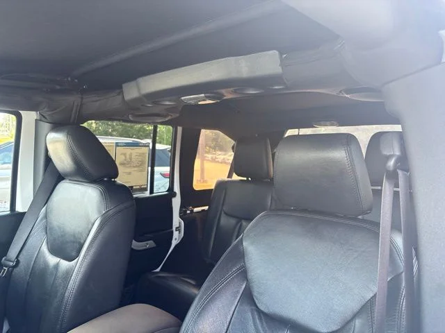 Used 2014 White Jeep Unlimited Sahara image 26