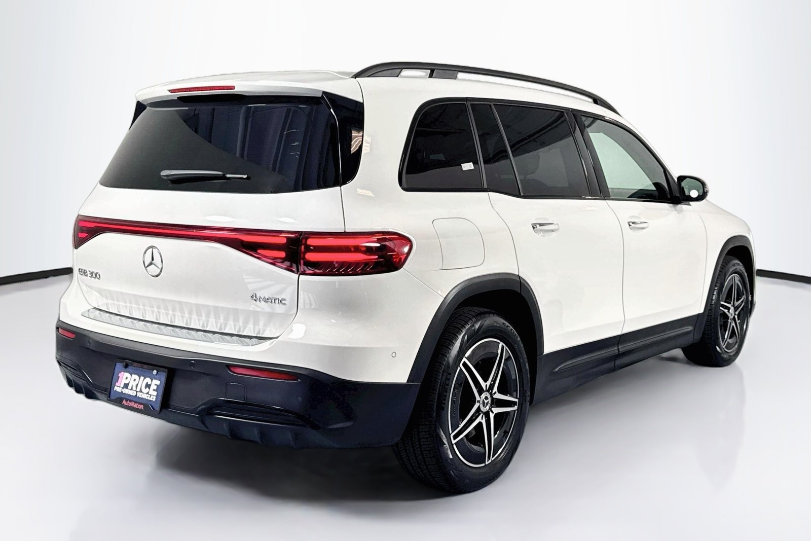 Certified Used 2024 Polar White Mercedes-Benz EQB 300 image 5