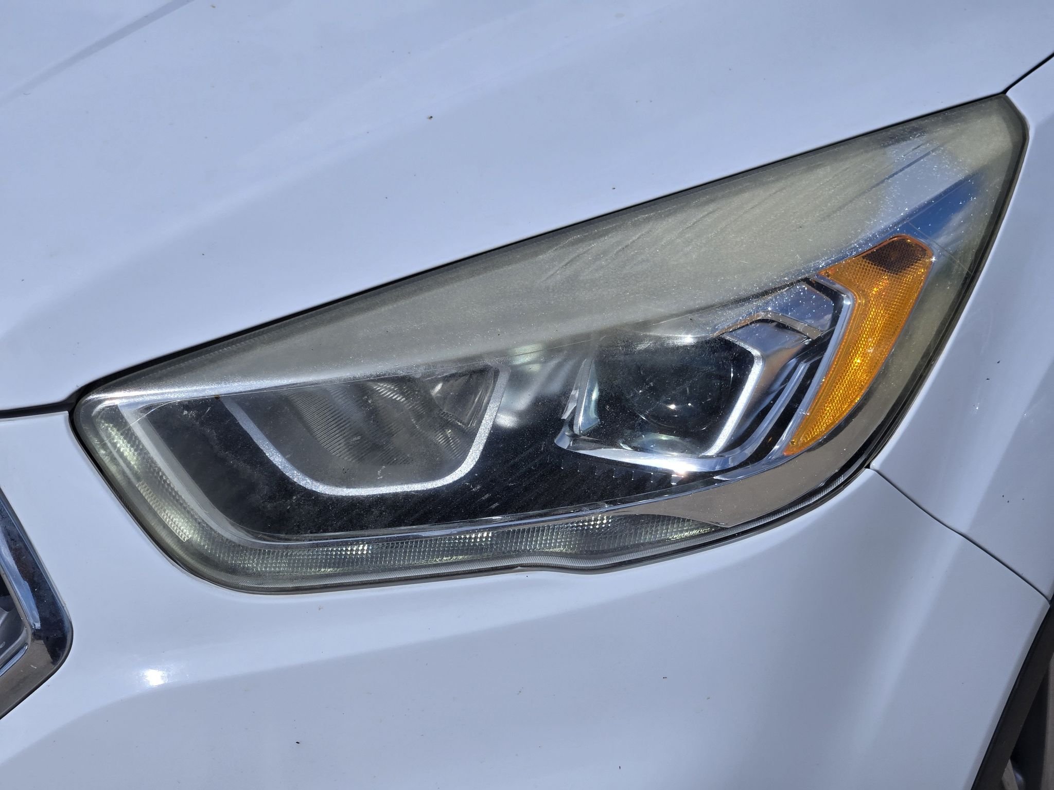 Used 2017 Oxford White Ford SE image 10