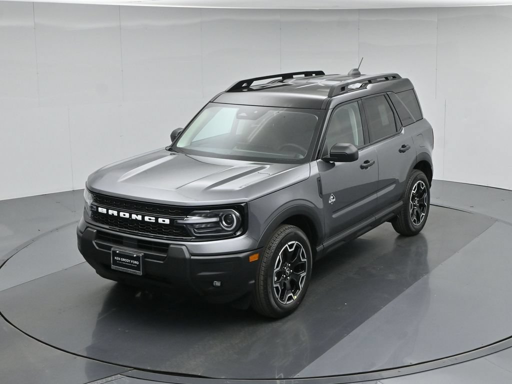 New 2026 Carbonized Gray Metallic Ford Outer Banks image 31