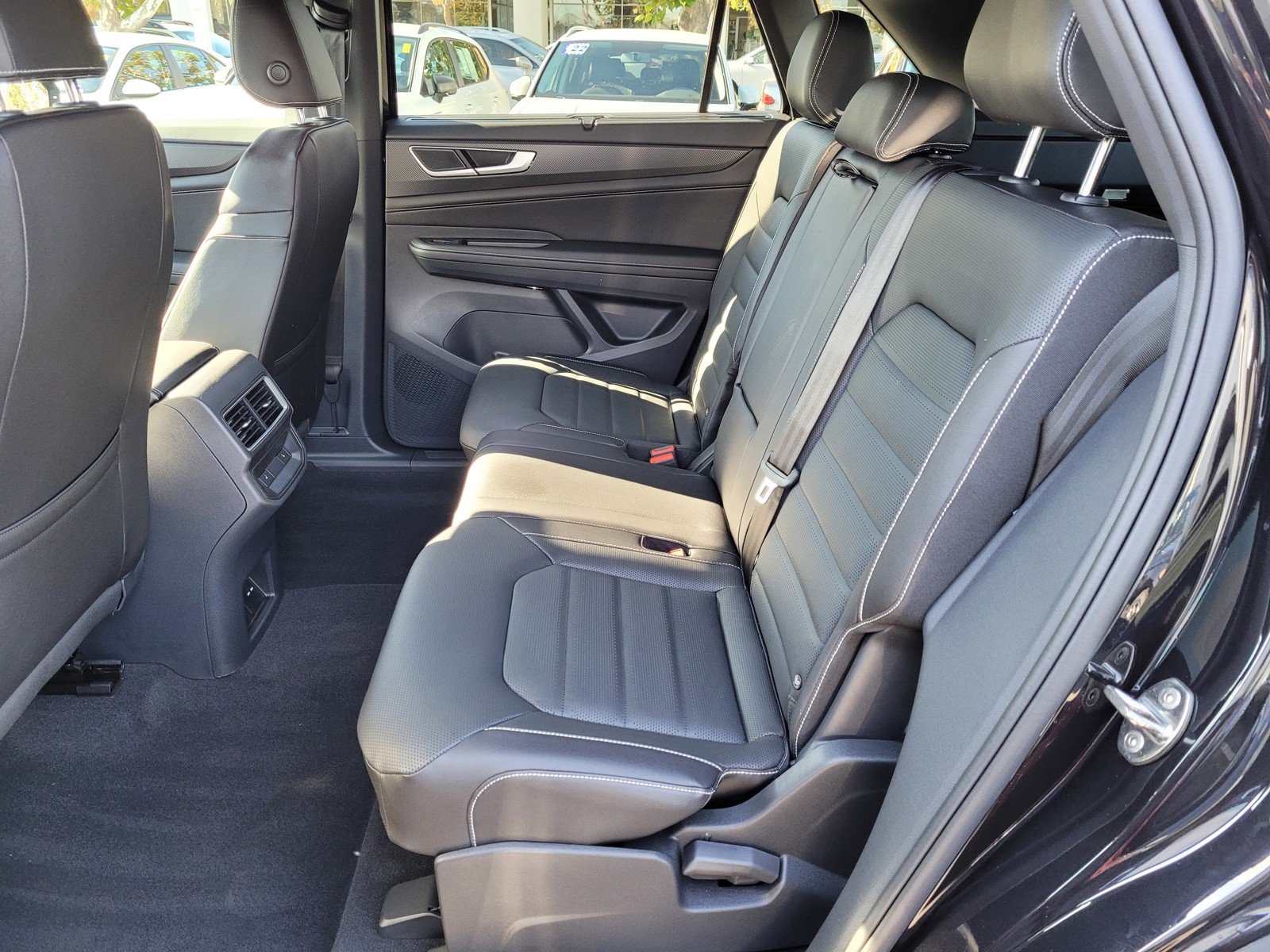 2024 Volkswagen Atlas Cross Sport SEL R-LINE - Photo 7