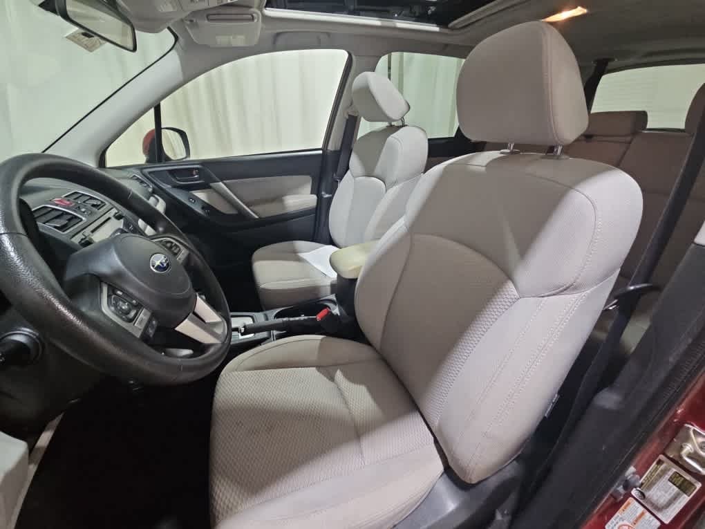 Used 2018 Venetian Red Pearl Subaru Premium image 18