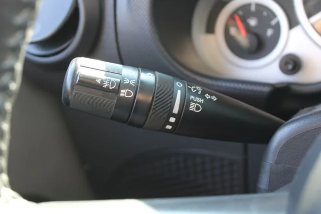 Used 2007 Silver Jeep Rubicon image 27