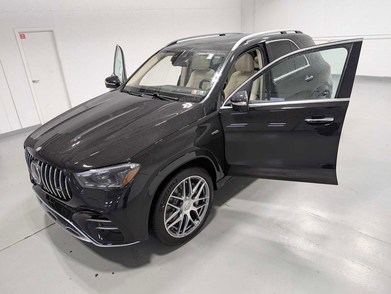 2026 Mercedes-Benz GLE AMG GLE 53 - Photo 14