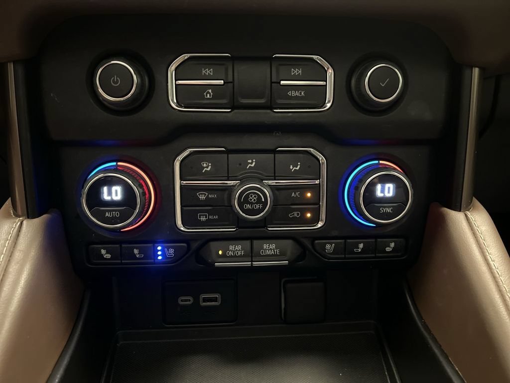 2024 Chevrolet Suburban High Country - Photo 18