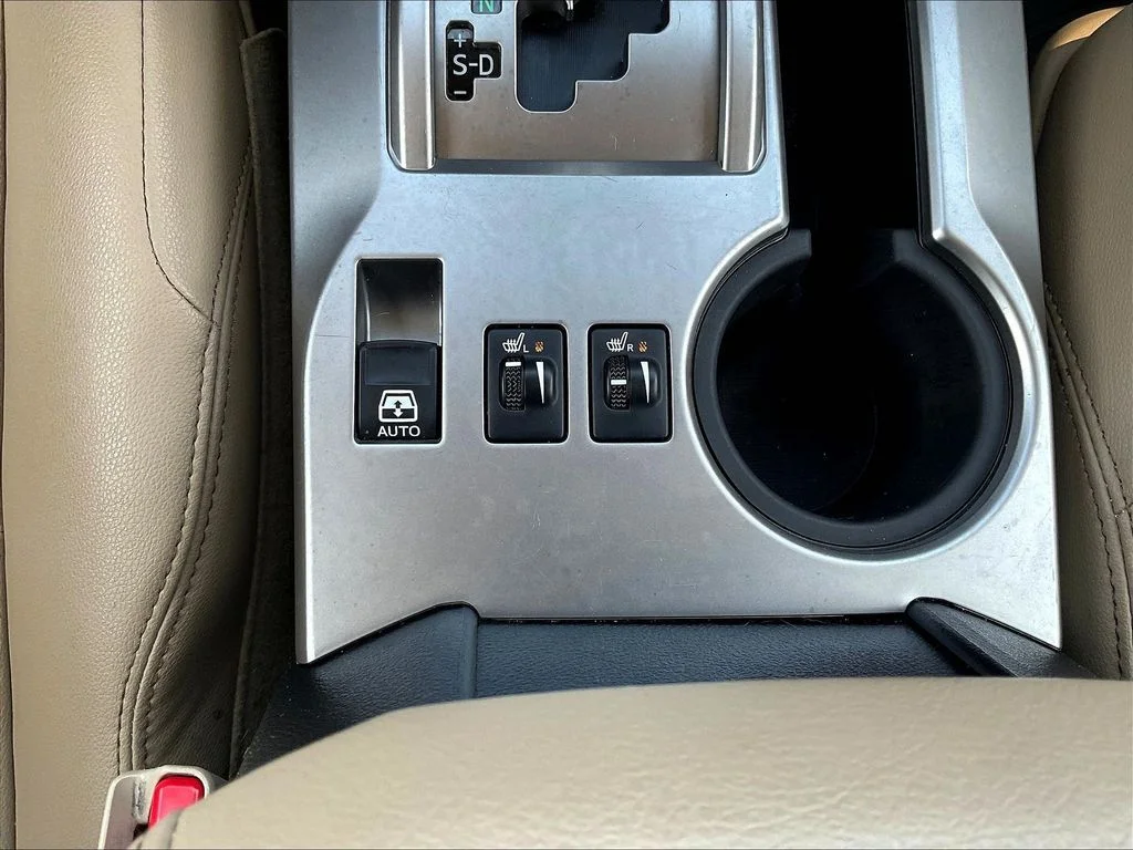 Used 2016 Red Toyota SR5 Premium image 20