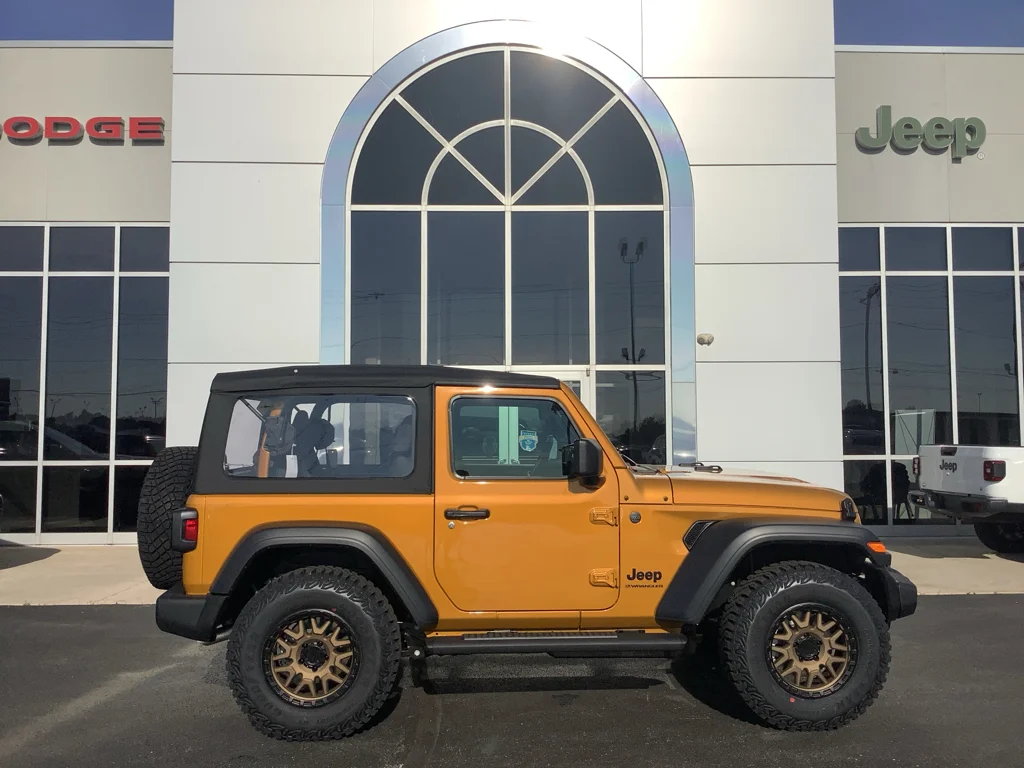 New 2026 Goldilocks Exterior Paint Jeep Sport image 4