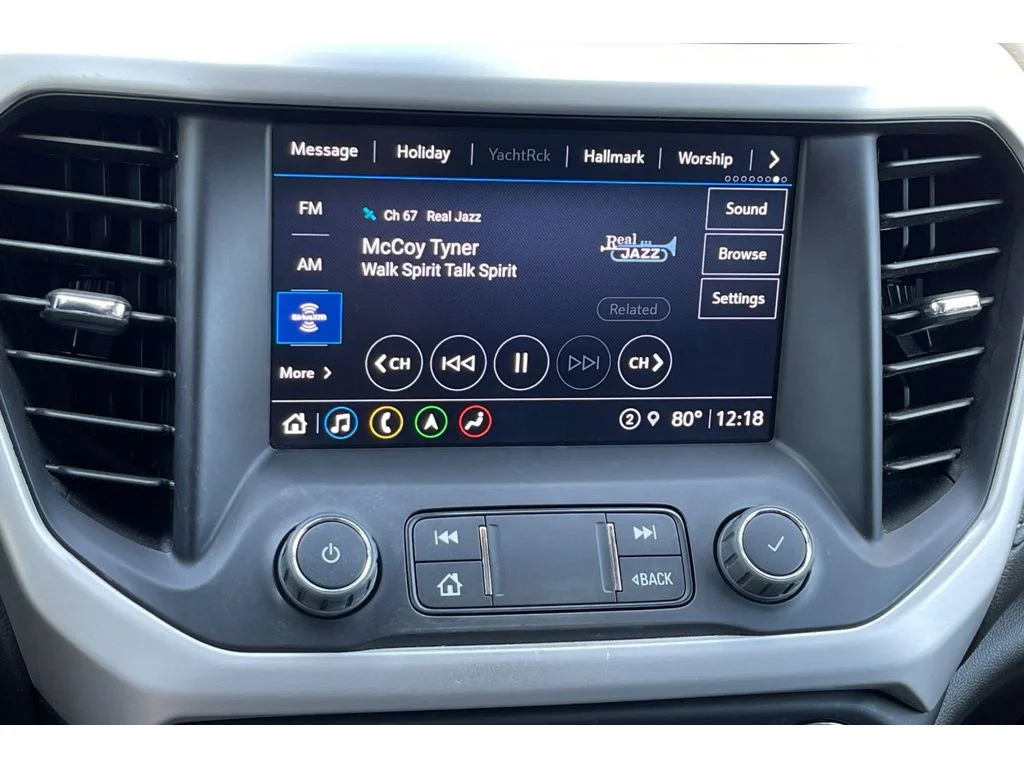 Used 2023 Summit White GMC SLT image 27