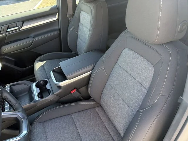 New 2026 Sterling Metallic GMC Elevation image 17