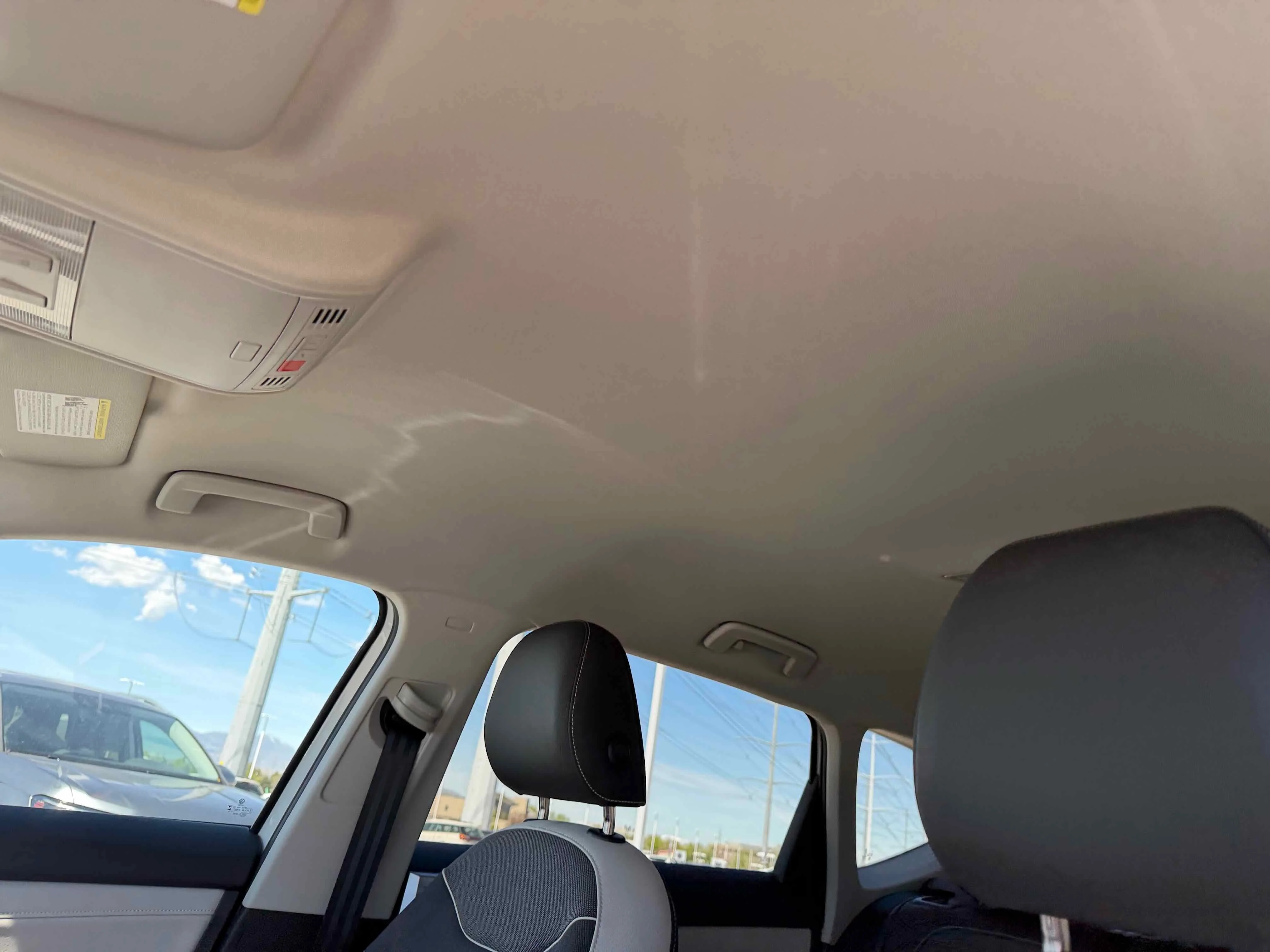 New 2026 Pure White Volkswagen SE image 27